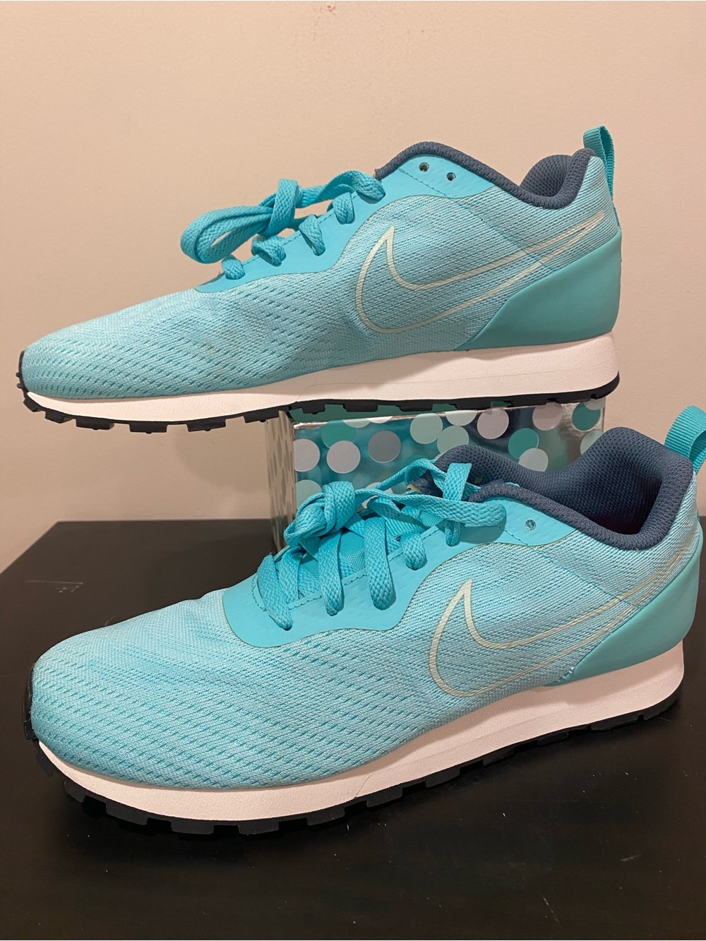 NWT Nike MD Runner 2 mesh aurora green 9.5
